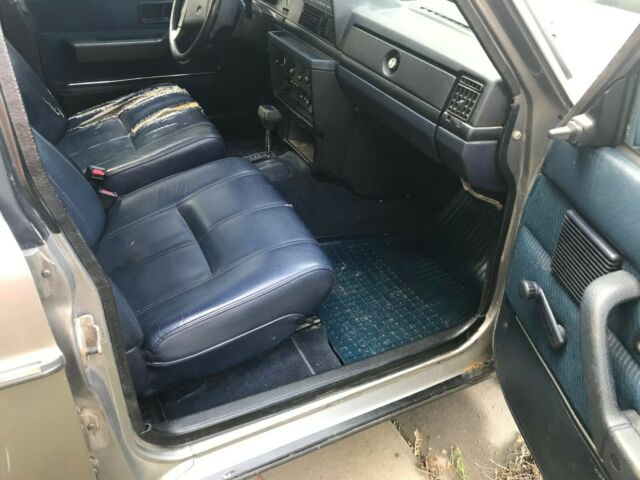 1988 Volvo 240 DL - photo 3