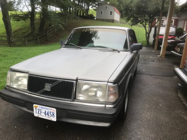 1988 Volvo 240 DL - photo 2
