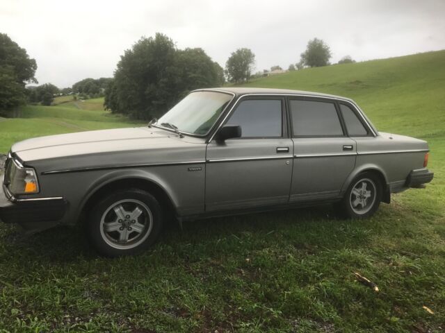 1988 Volvo 240 DL - photo 4