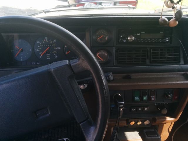 1988 Volvo 240 - photo 10