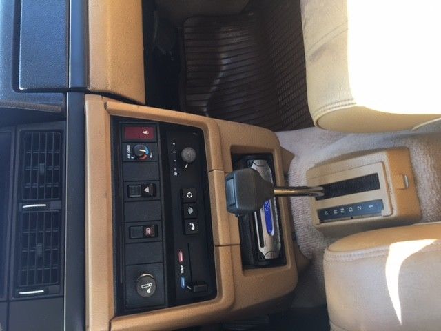 1988 Volvo 240 - photo 12