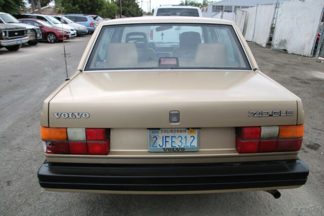 1988 Volvo 740 GLE - photo 4