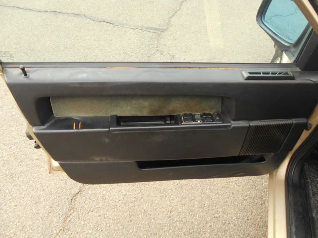 1988 Volvo 740 GLE Sedan 4-Door - photo 10