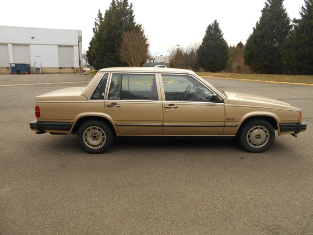 1988 Volvo 740 GLE Sedan 4-Door - photo 5