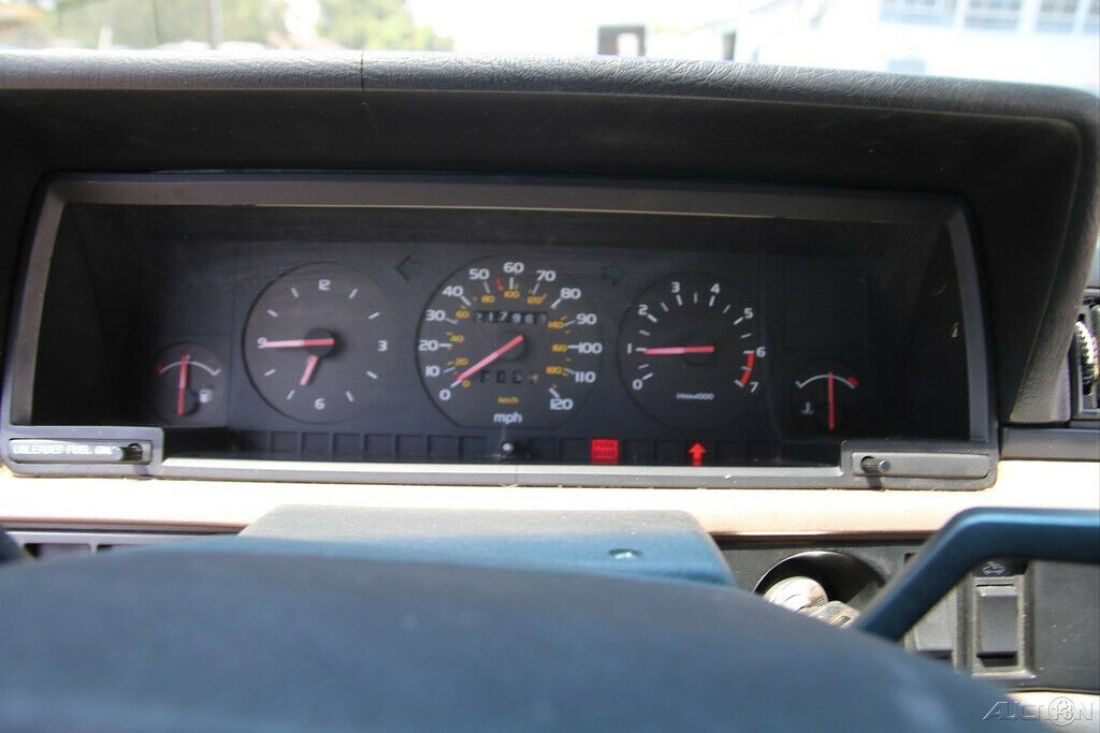1988 Volvo 740 GLE - photo 13