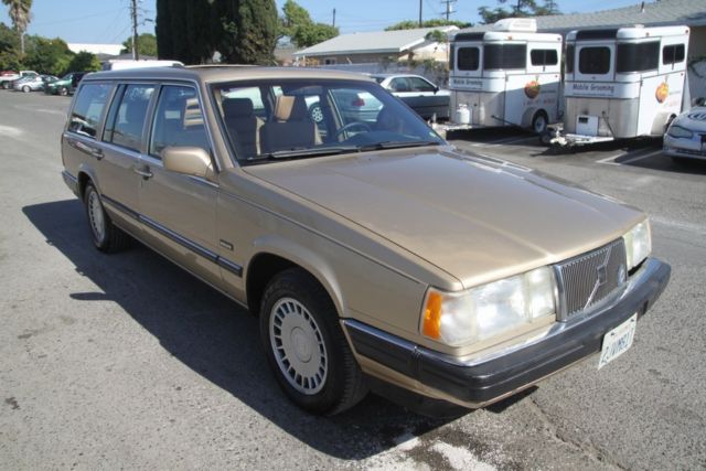 1988 Volvo 760 Turbocharged Automatic 4 Cylinder NO RESERVE 1988 Volvo 760