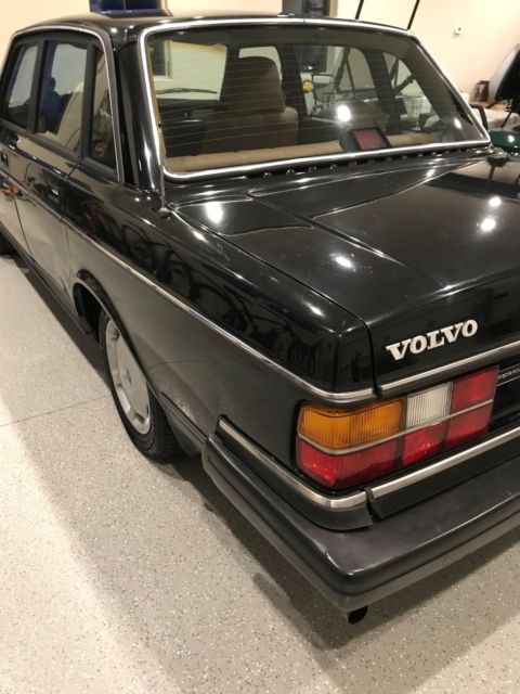 1988 Volvo 240 - photo 2