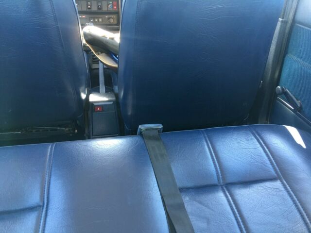 1988 Volvo 240 - photo 8
