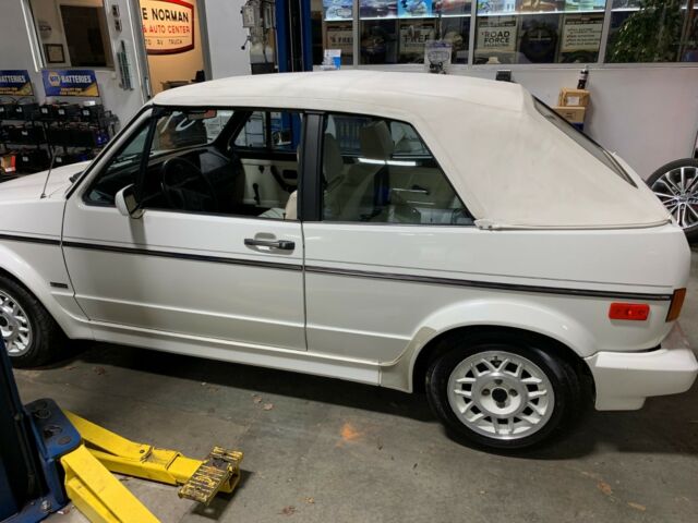 1988 Volkswagen Cabrio KARMANN - photo 4