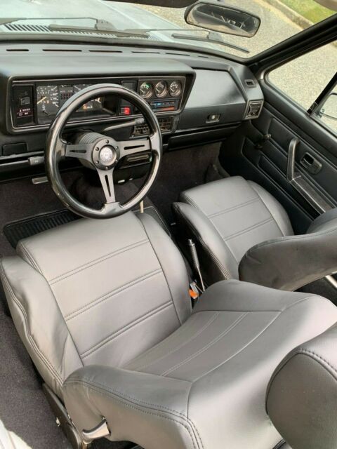 1988 Volkswagen Cabrio - photo 3