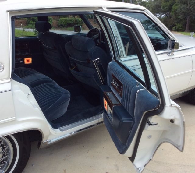 1988 Cadillac Brougham - photo 11