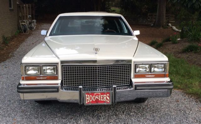 1988 Cadillac Brougham - photo 2