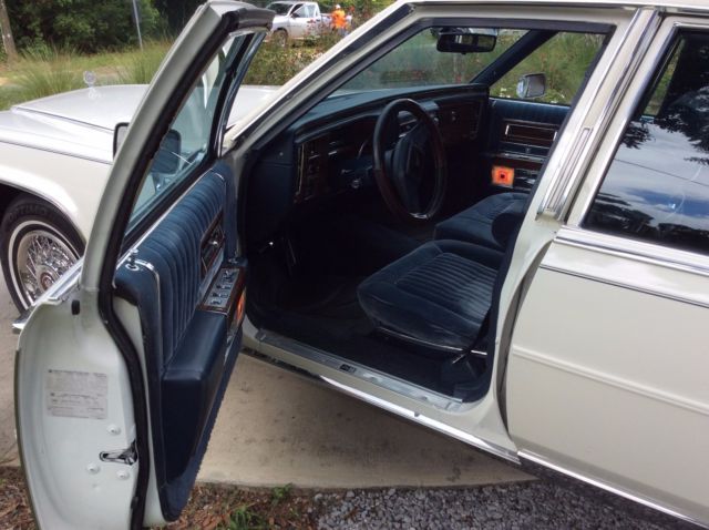 1988 Cadillac Brougham - photo 5