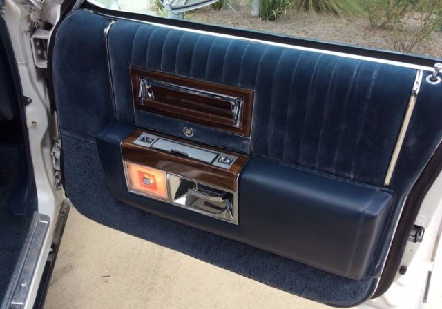 1988 Cadillac Brougham - photo 9