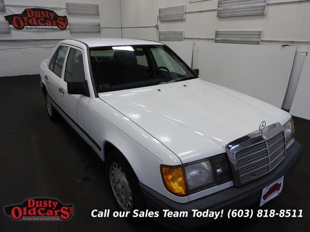 1988 Mercedes-Benz 300-Series Runs Drives Body Inter Good 2.6L I6 4 speed auto