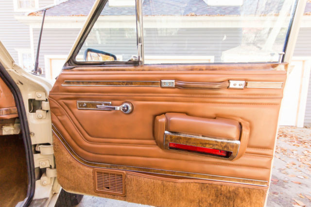 1984 Jeep Wagoneer 4-door - photo 10