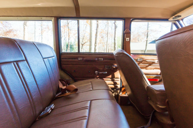 1984 Jeep Wagoneer 4-door - photo 12