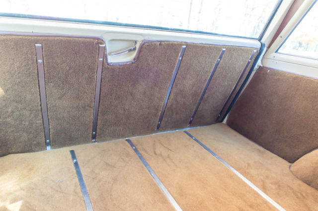 1984 Jeep Wagoneer 4-door - photo 13