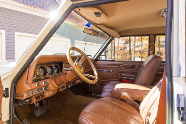 1984 Jeep Wagoneer 4-door - photo 8