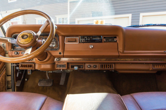 1984 Jeep Wagoneer 4-door - photo 9