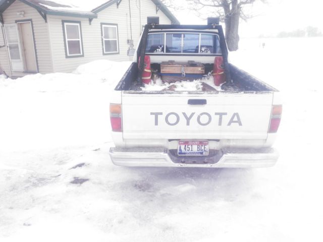 1988 Toyota SR5 White - photo 3
