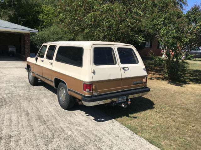 1989 Chevrolet Suburban Silverado - photo 3