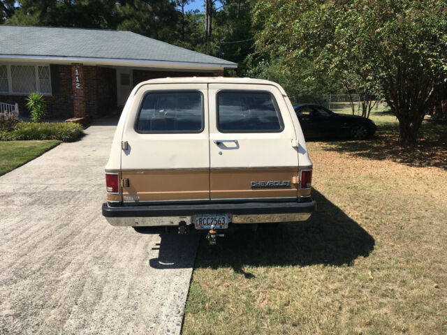 1989 Chevrolet Suburban Silverado - photo 4