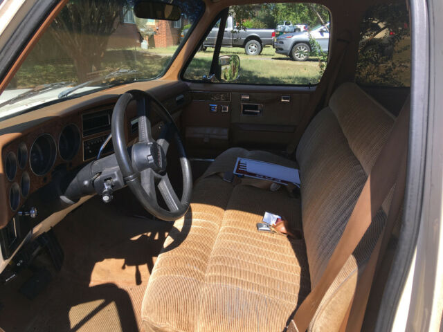 1989 Chevrolet Suburban Silverado - photo 7