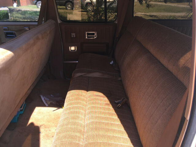 1989 Chevrolet Suburban Silverado - photo 9