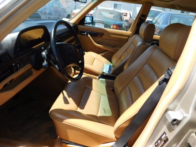 1989 Mercedes-Benz 400-Series 4 Dr - photo 10