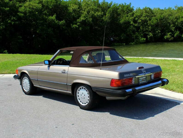 1989 Mercedes-Benz 500-Series 560 SL 2dr Convertible - photo 4