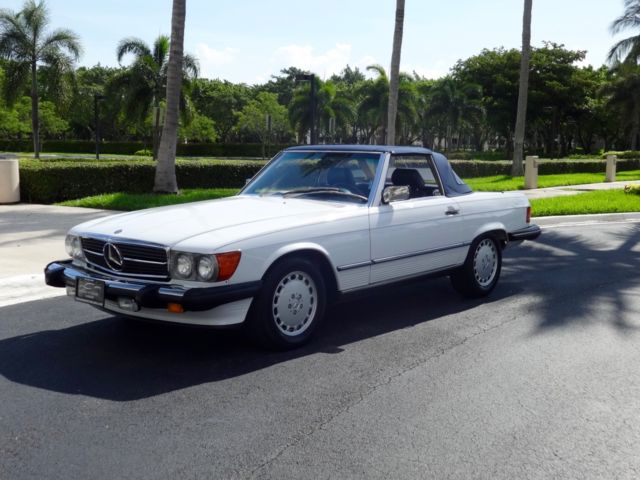 1989 560SL 54,000 miles, Clean Car Fax, Recent service and inspection 1989 Mercedes-Benz SL-Class 560SL