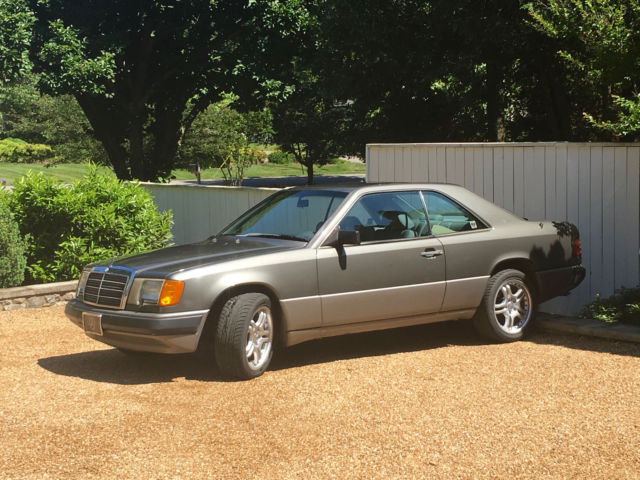 1989 6-Cylinder Grey Mercedes-Benz Coupe 1989 Mercedes-Benz 300-Series
