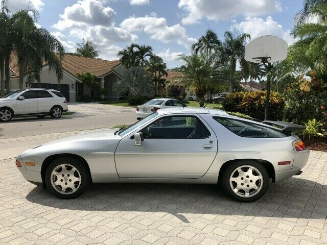 1989 Porsche 928 928 GT - photo 2