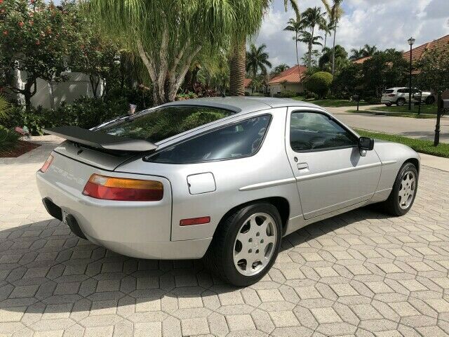1989 Porsche 928 928 GT - photo 8