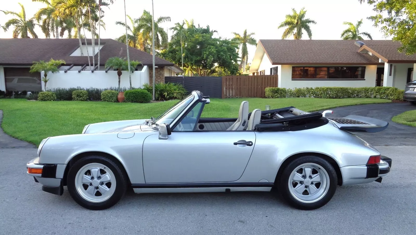 1989 Porsche 911 25th Anniversary - photo 2