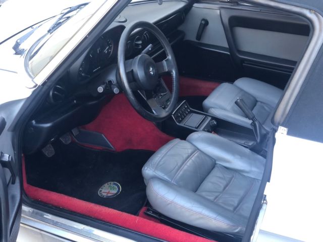 1989 Alfa Romeo Spider Quadrifoglio - photo 9