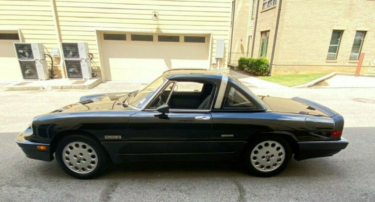 1989 Alfa Romeo Spider Convertible Quadrifoglio Spider 1989 Alfa Romeo Spider QUADRIFOGLIO