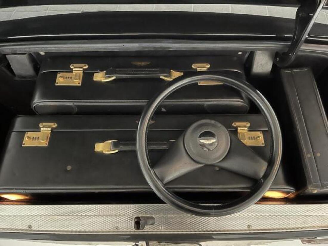 1989 Aston Martin Volante Convertible - photo 13