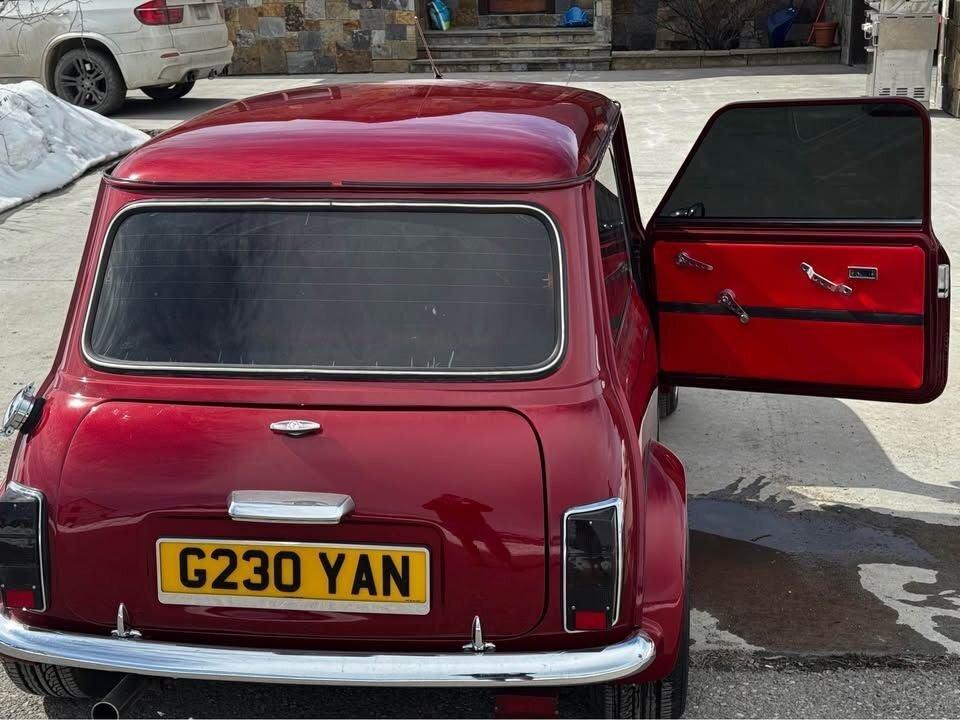 1989 Austin Mini Cooper Right-Hand, Inline 4, Fresh Paint, Restored Body - photo 6