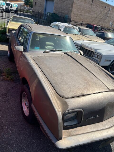 1989 Avanti coupe 1989 Studebaker Avanti