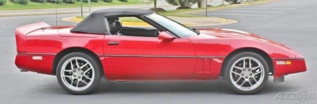 1989 Chevrolet Corvette Base 2dr Convertible - photo 4