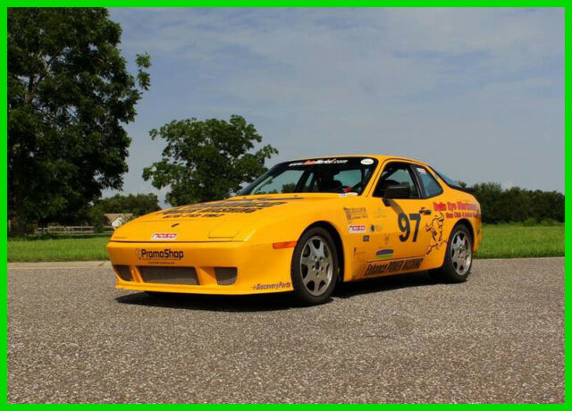 1989 Base 2dr Hatchback Used 2.7L I4 8V Manual RWD Premium Moonroof 1989 Porsche 944 Base 2dr Hatchback