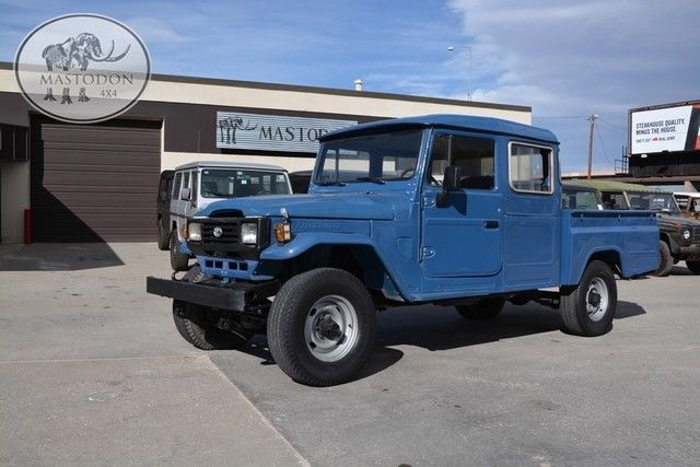 1989 Blue 4x4 TRUCK FJ45 FJ40 LAND CRUISER PICK UP 1989 Toyota Land Cruiser 4x4 TRUCK FJ45 FJ40