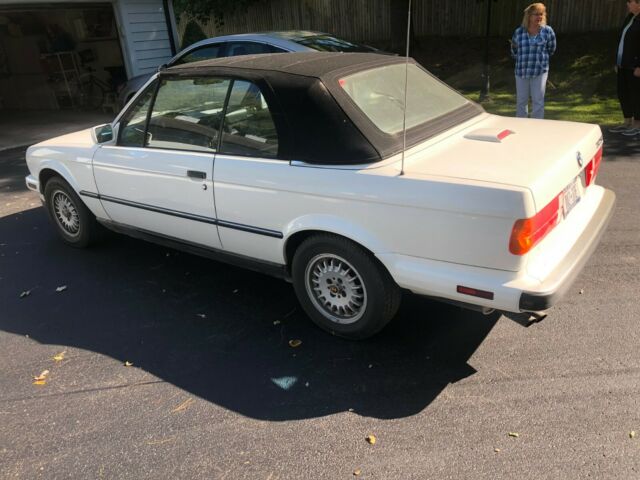 1989 BMW 3-Series 325i 2dr Convertible - photo 3