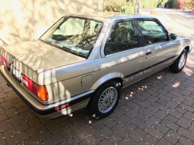 1989 BMW 3-Series 325is - photo 5