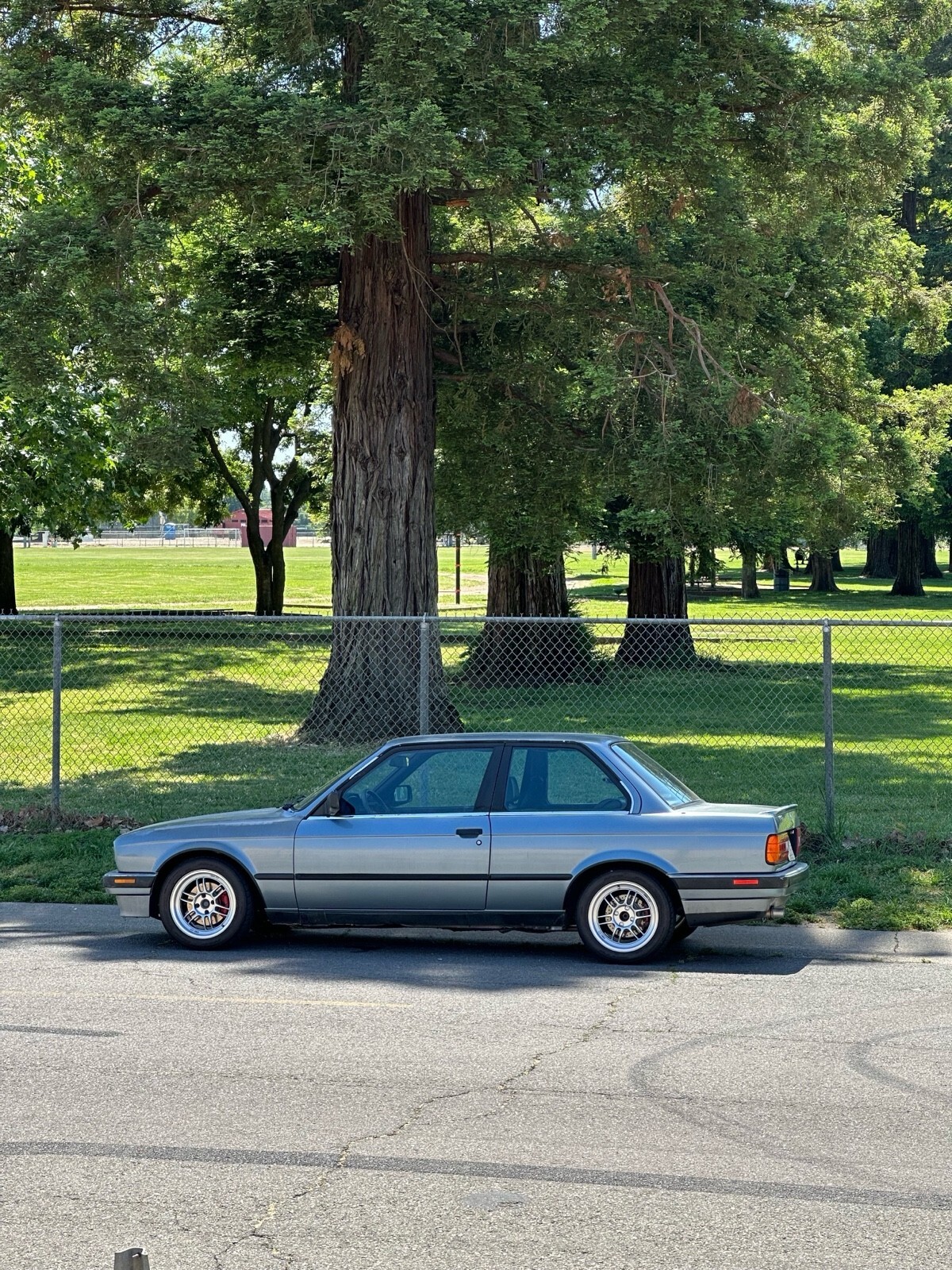 1989 BMW 3-Series IS - photo 2