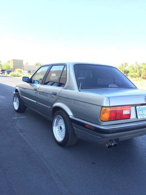 1989 BMW 3-Series Base Sedan 4-Door - photo 5