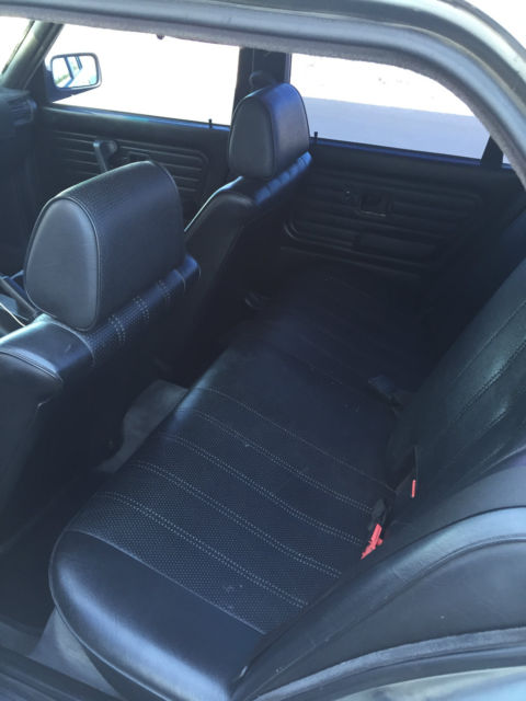 1989 BMW 3-Series Base Sedan 4-Door - photo 7