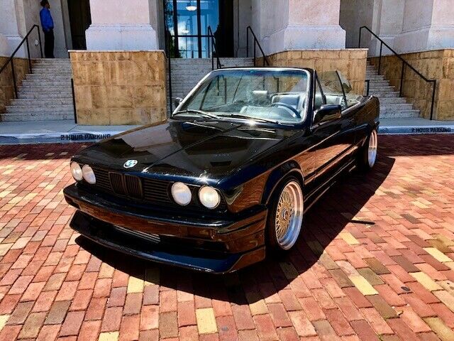 1989 BMW 325i Convertible..E30..5 Speed..Turbo Charged..Ice Cold AC..No Reserve! 1989 BMW 3-Series 325i convertble